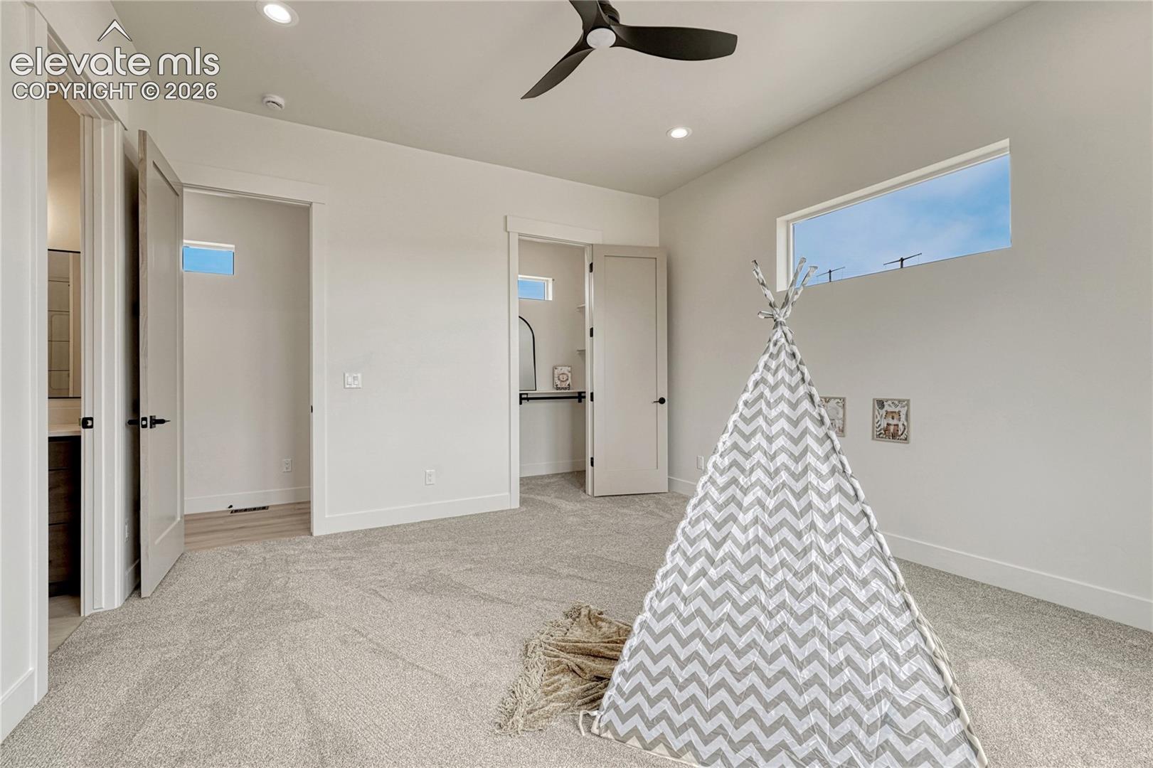 ...features a walk-in closet...
