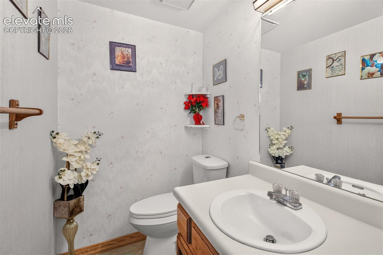 Photo 10 of 2035 Sussex Lane, Colorado Springs