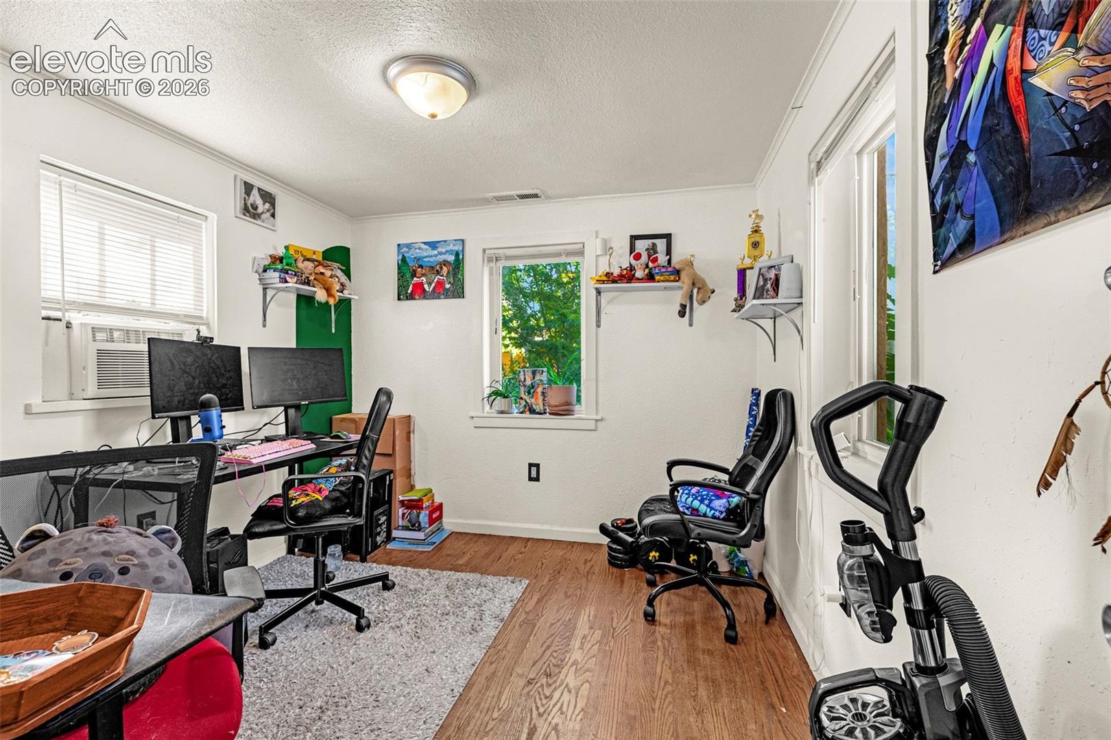 Photo 6 of 526 Bonfoy Avenue, Colorado Springs