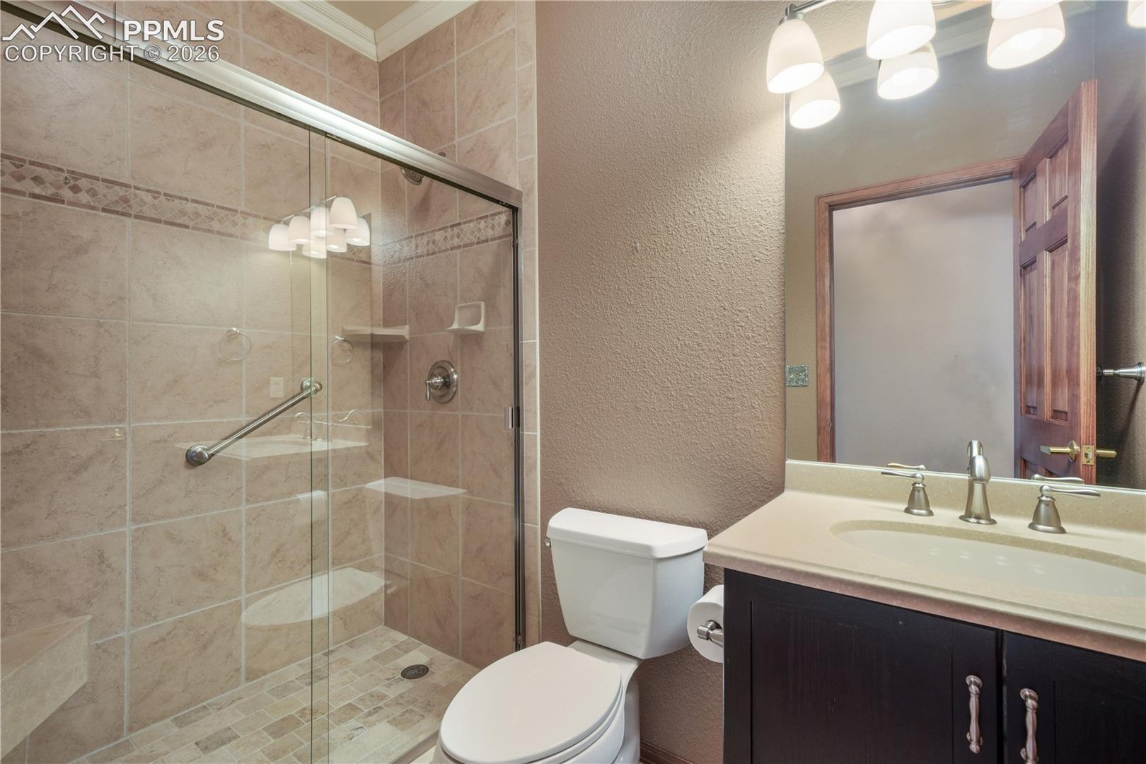Main level 3/4 bathroom