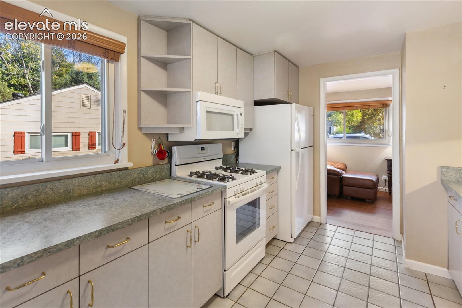 Photo 10 of 2304 Robin Drive, Colorado Springs