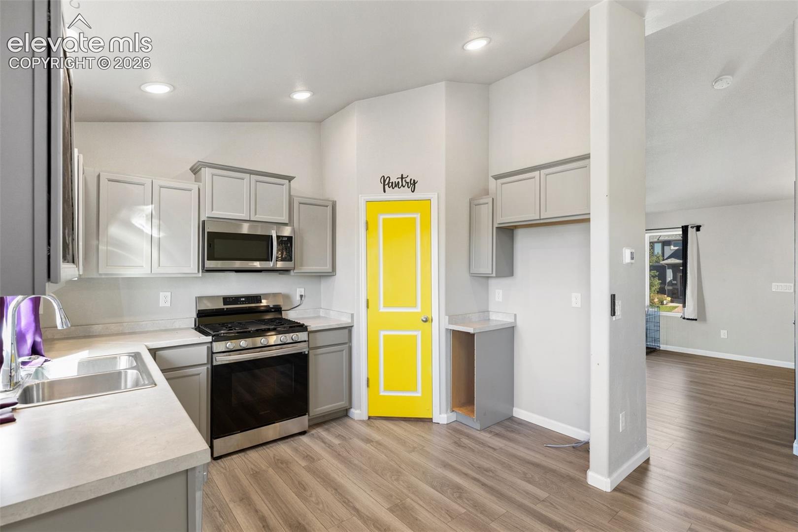 Photo 11 of 10621 Castor Drive, Colorado Springs
