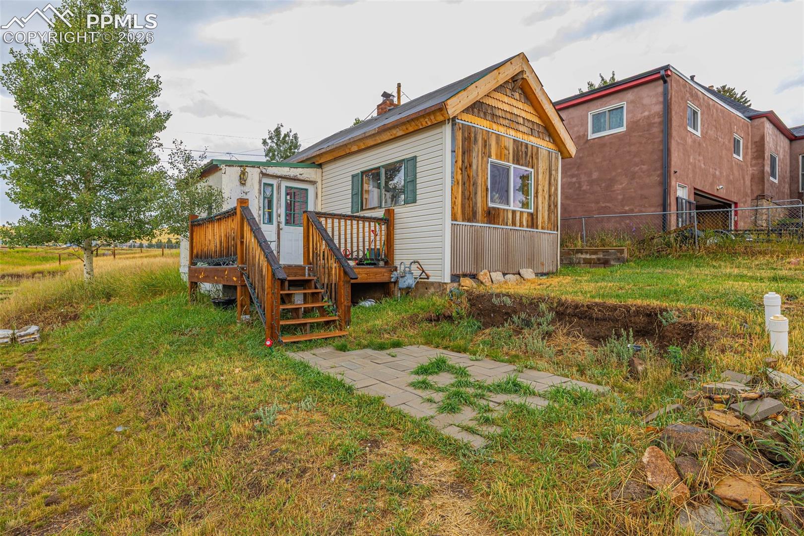 207 Eaton Ave, Cripple Creek, CO 80813