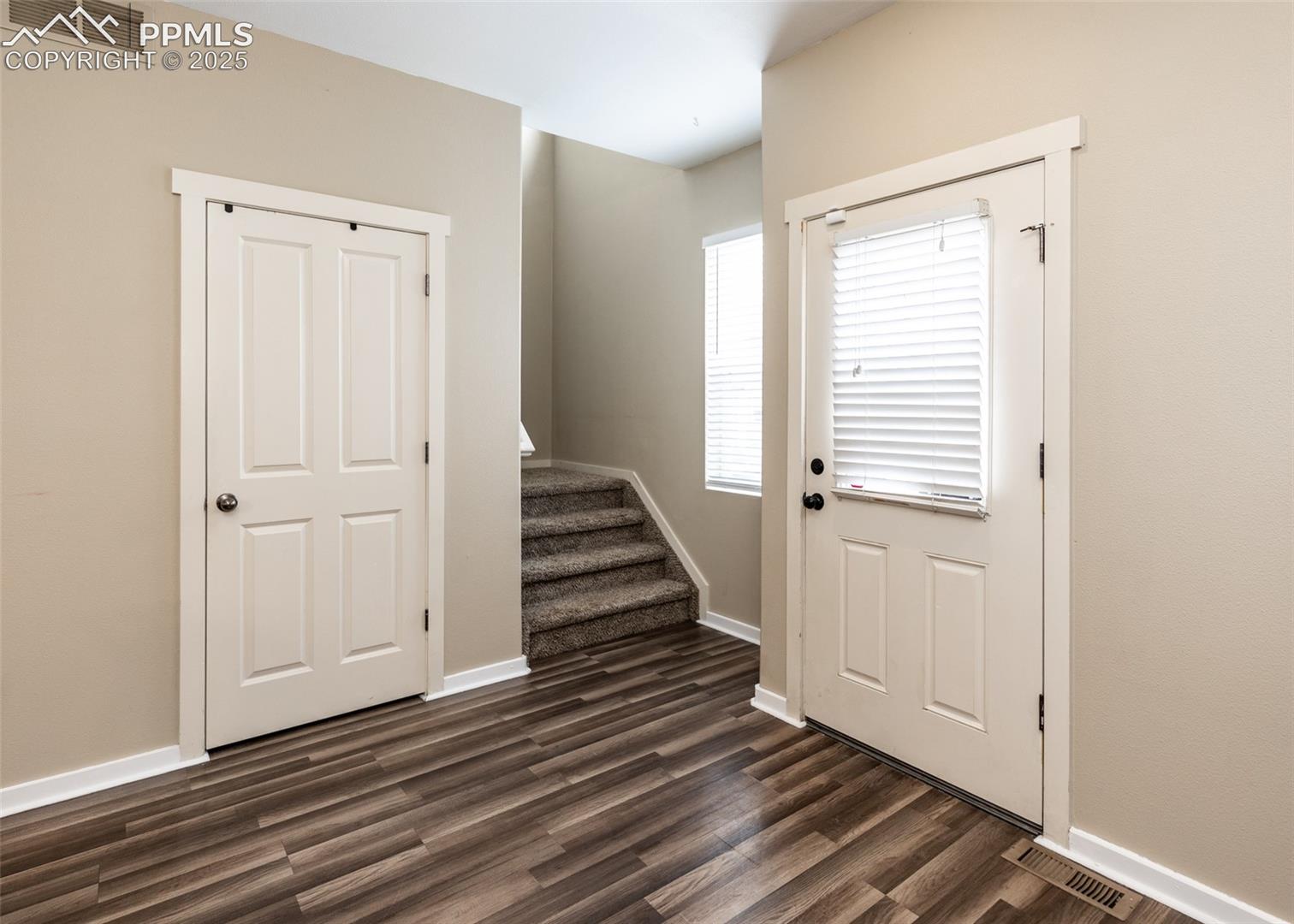 Photo 13 of 5182 Dovetail Lane, Colorado Springs