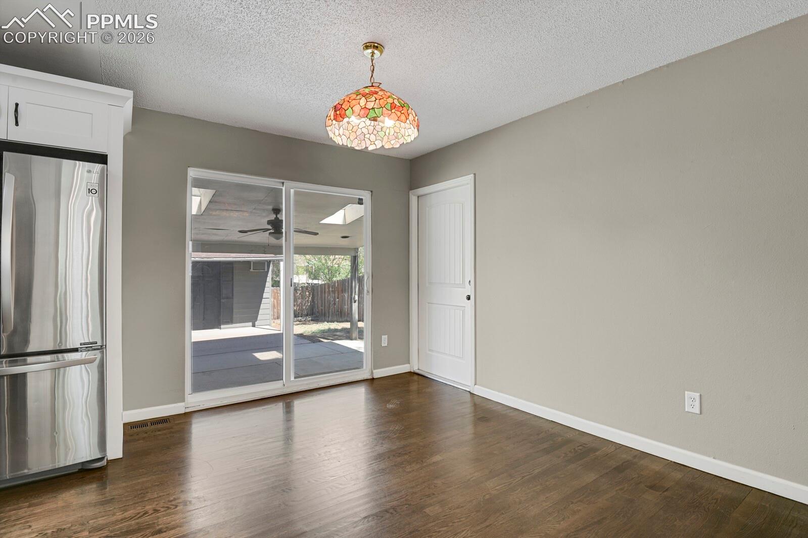 Photo 9 of 1540 Saratoga Drive, Colorado Springs
