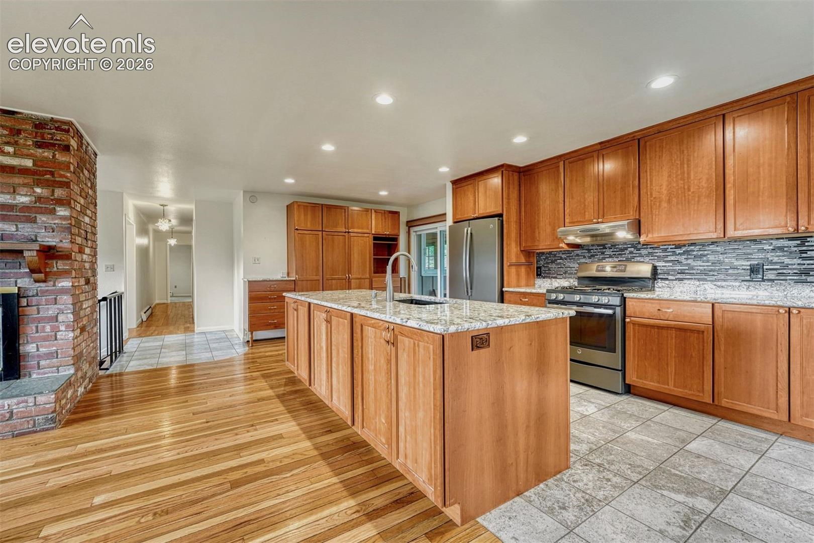 Photo 18 of 325 Altura Way, Colorado Springs