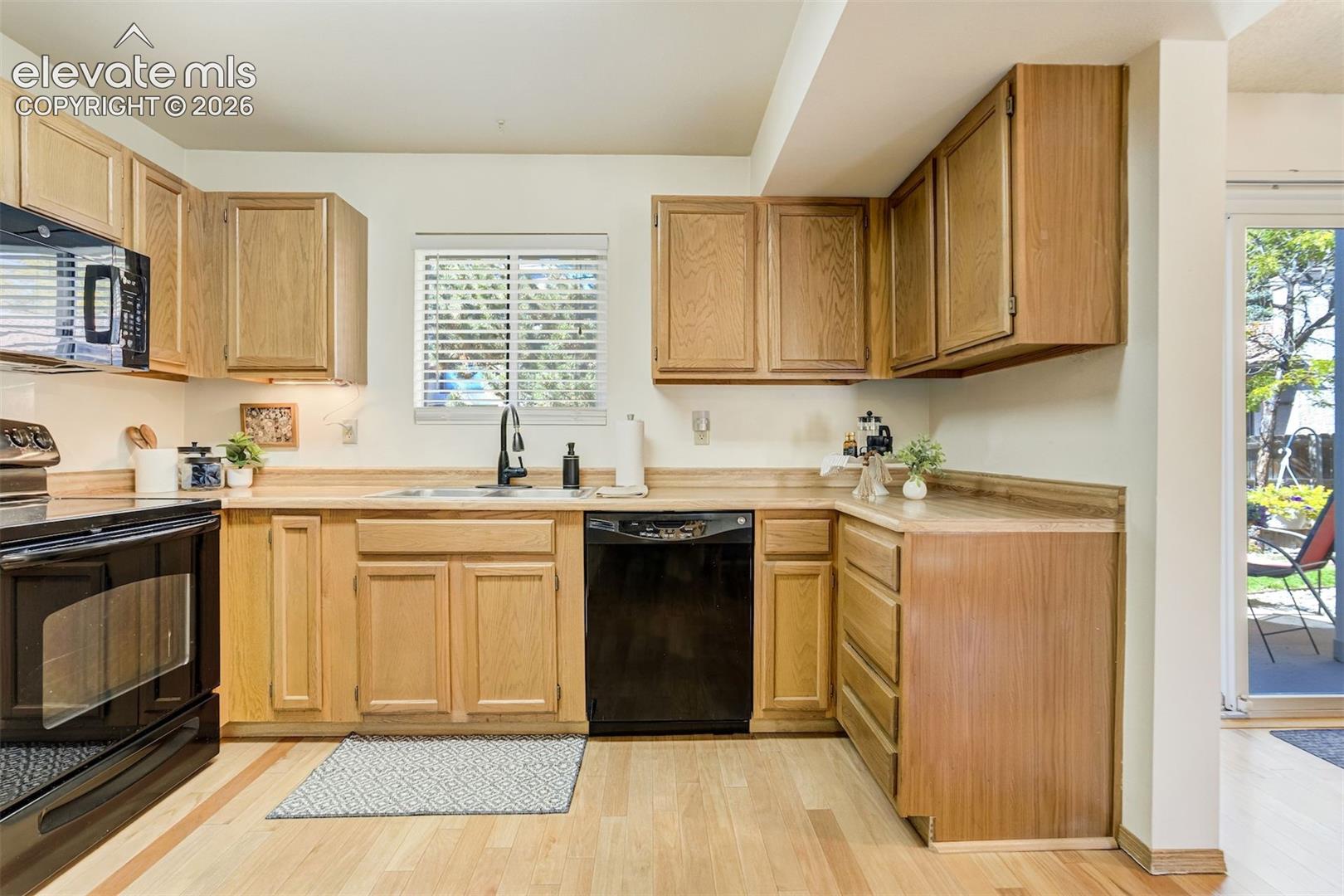 Photo 12 of 7412 Casa Grande Court, Colorado Springs