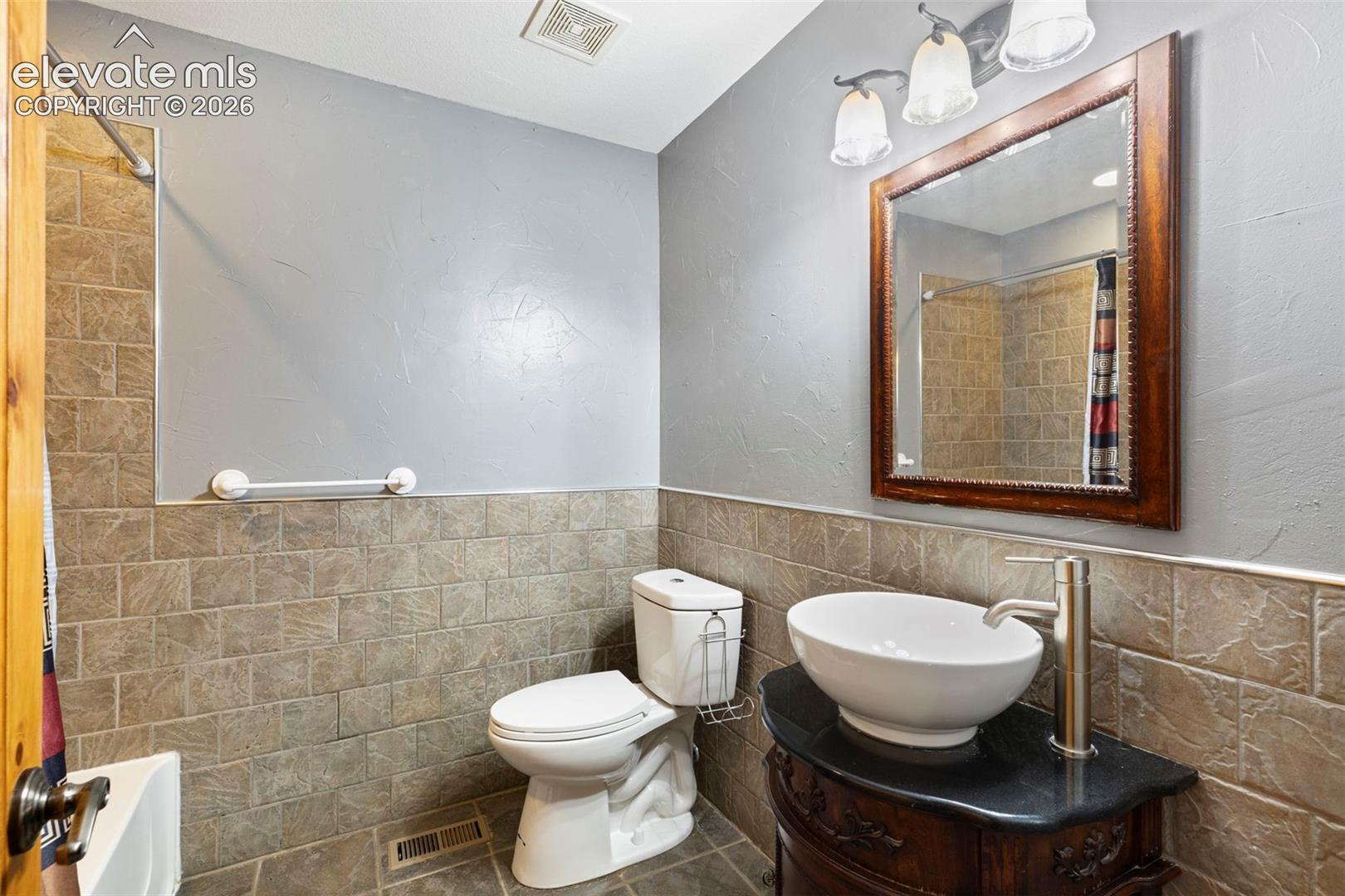 Photo 26 of 507 Van Egmond Drive, Penrose