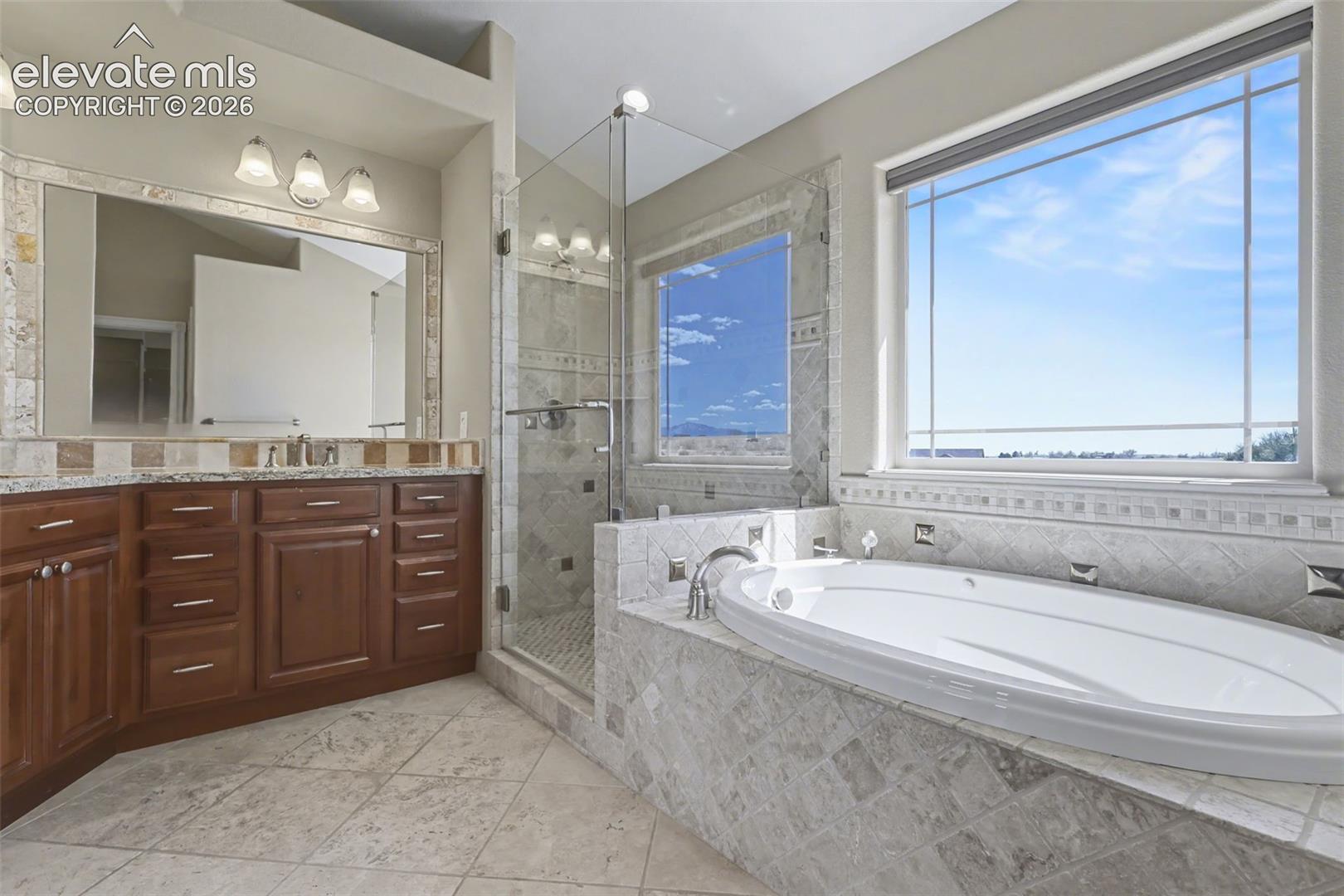 Primary 5-Piece Bathroom