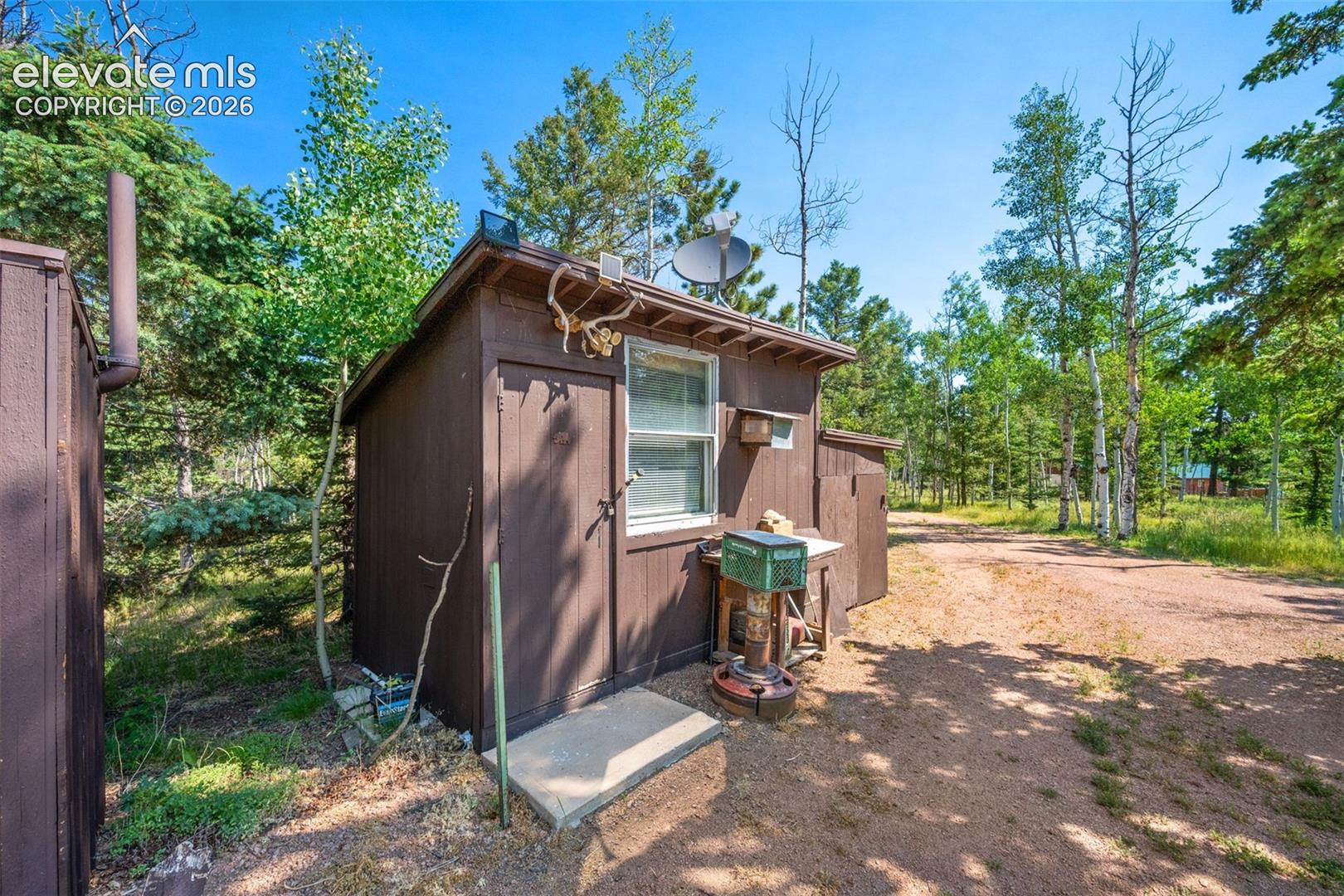 Photo 16 of 106 Forest Court, Guffey