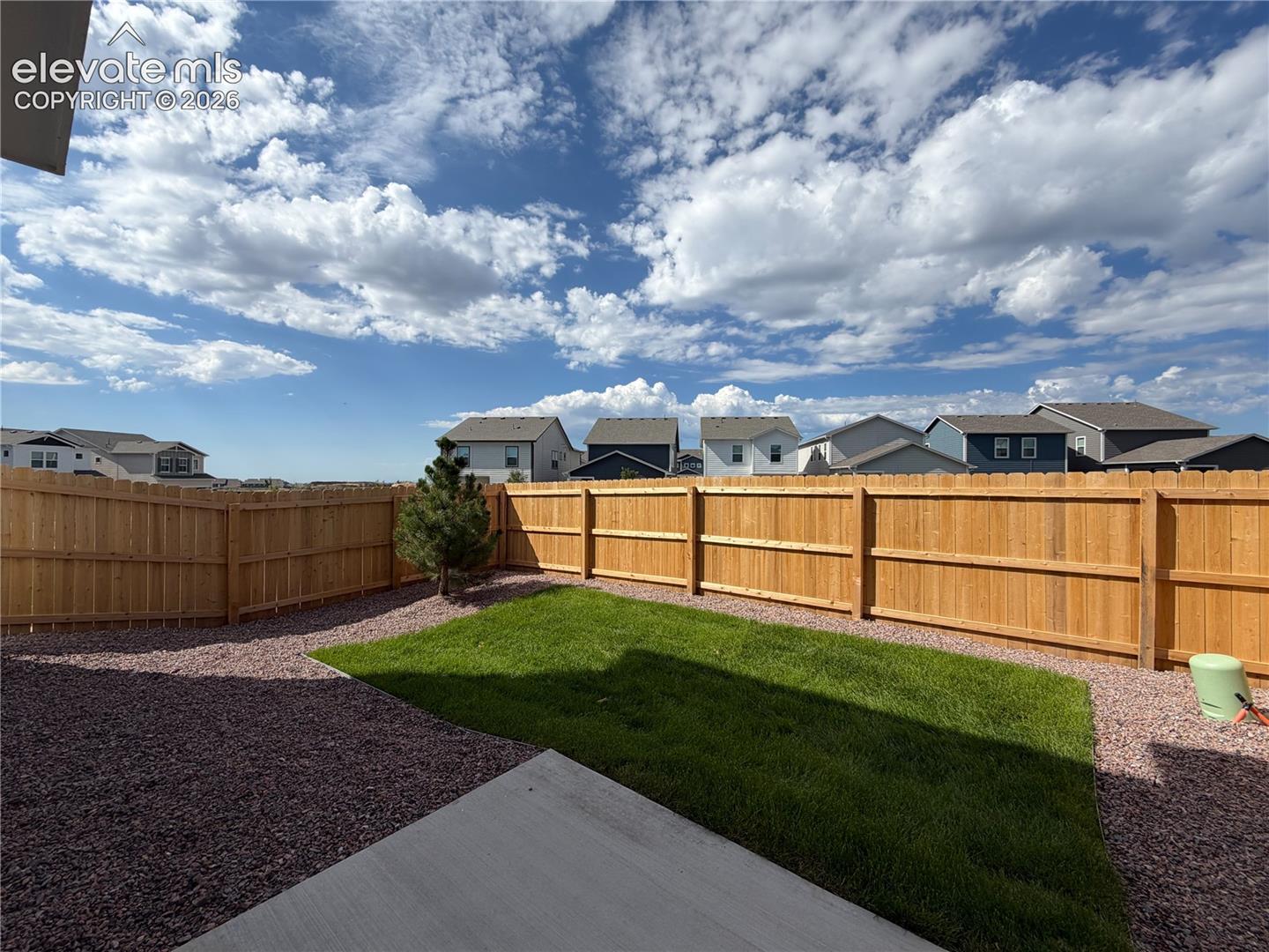 8539 Blue Feather Loop photo 38