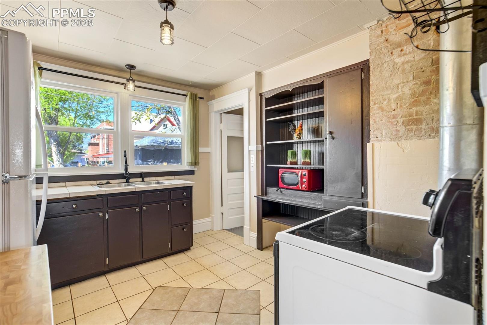Photo 15 of 1126 N Corona Street, Colorado Springs