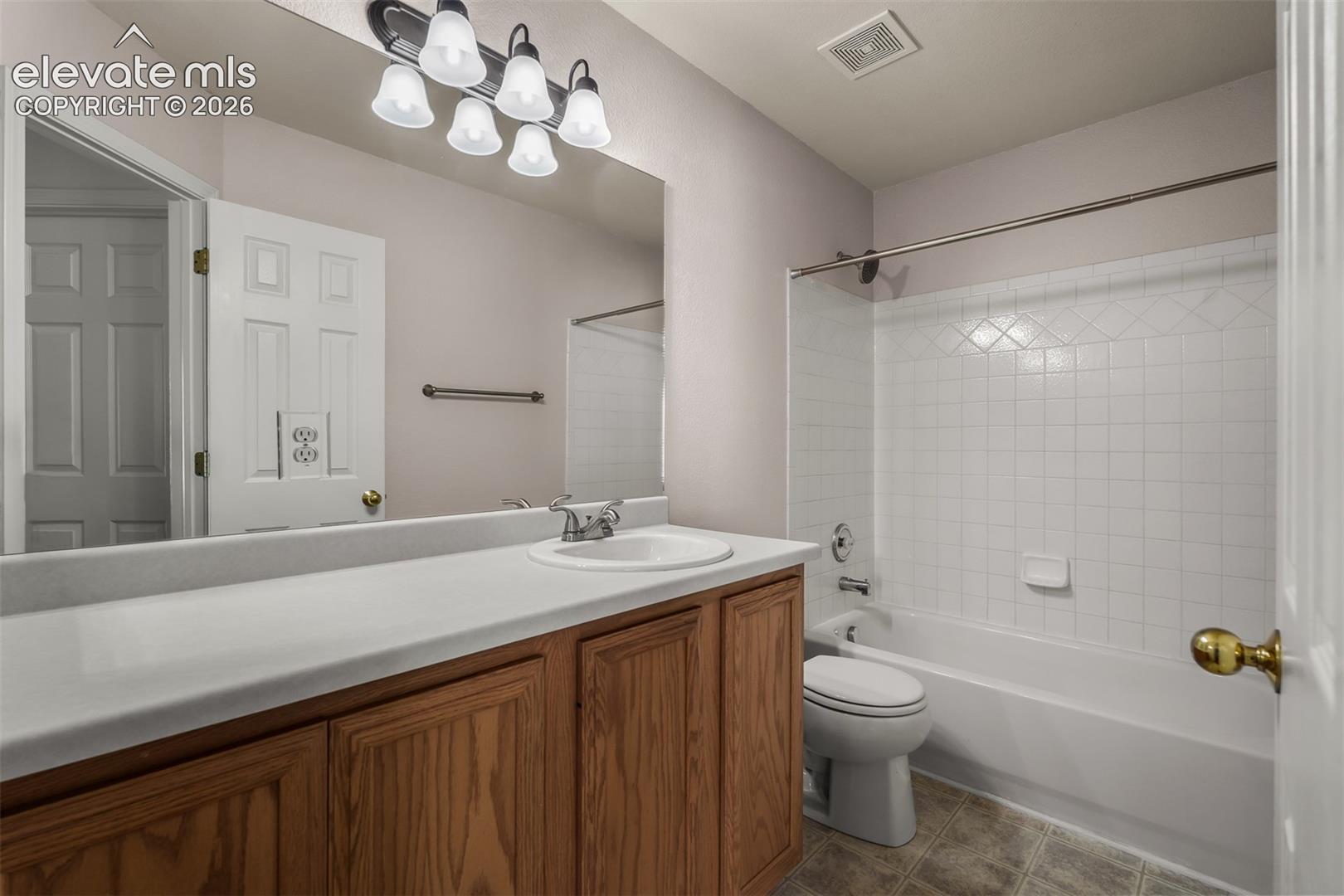Full Guest Bathroom
