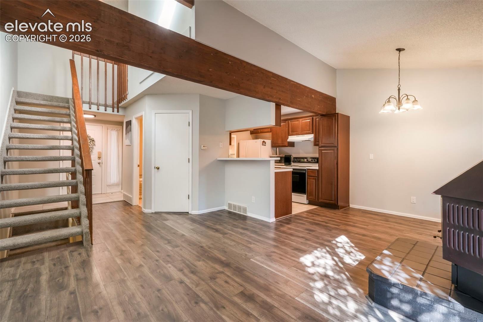 Photo 8 of 4547 Castlepoint Drive, Colorado Springs