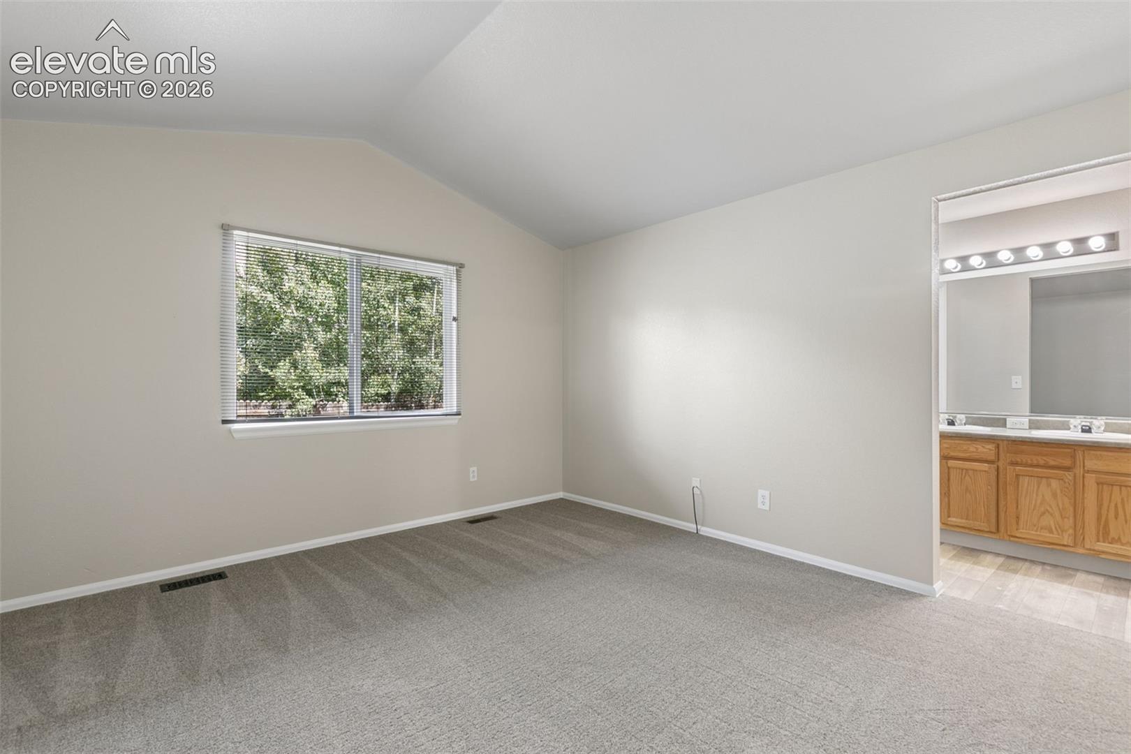 Photo 12 of 5631 Vermillion Bluffs Drive, Colorado Springs
