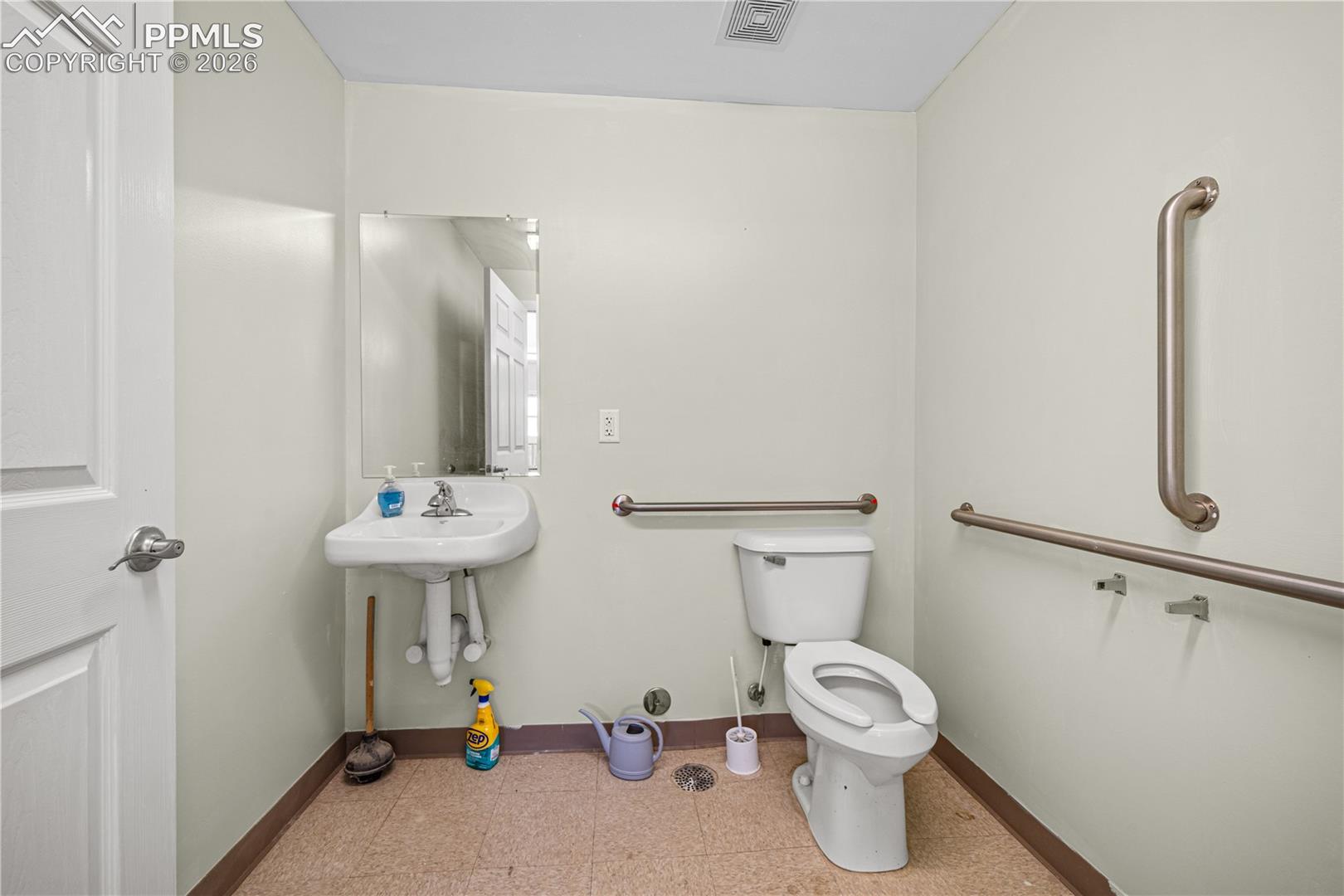 Photo 10 of 302 Meade Avenue, Pueblo