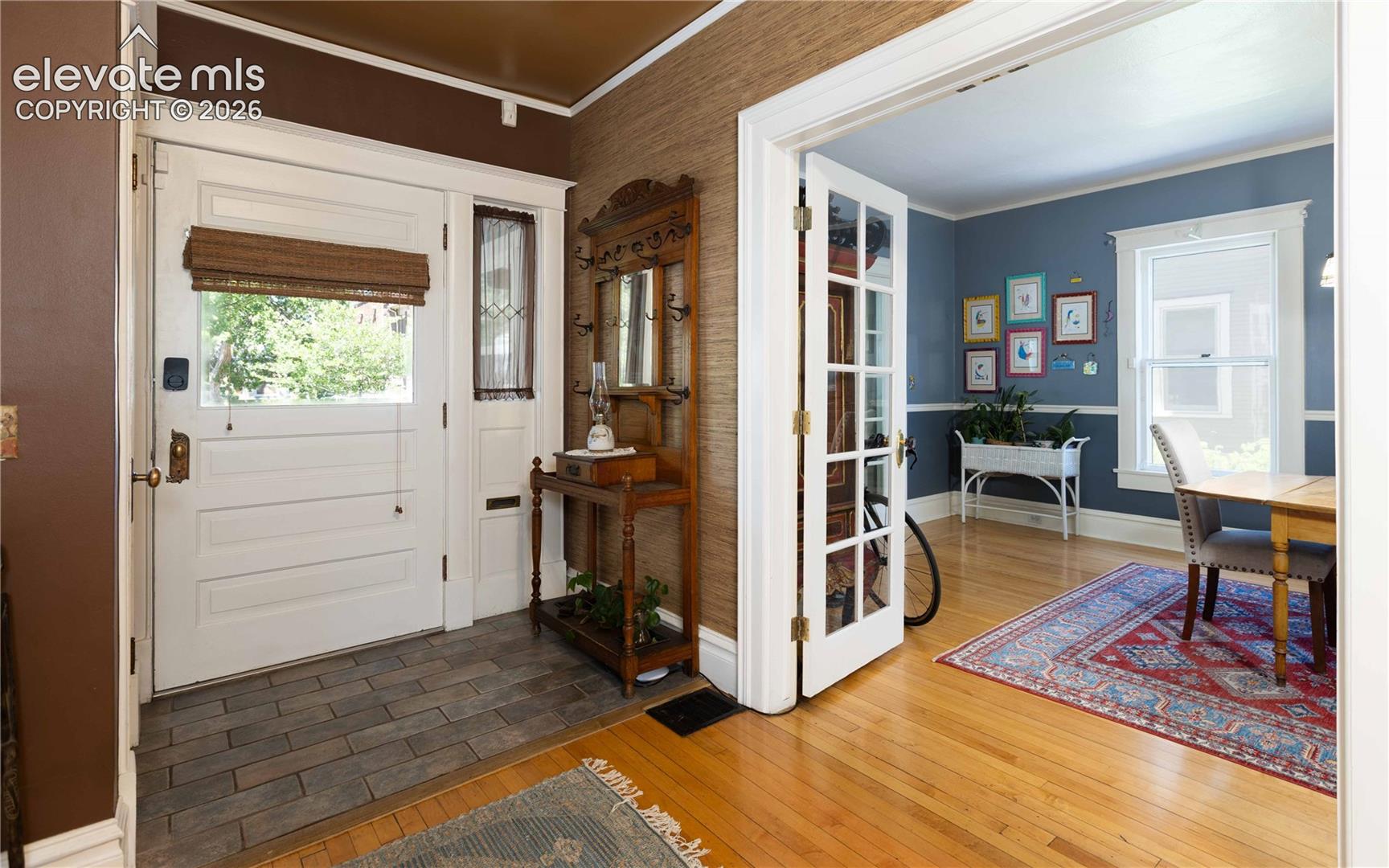 Entry with access to living space or kitchen and office