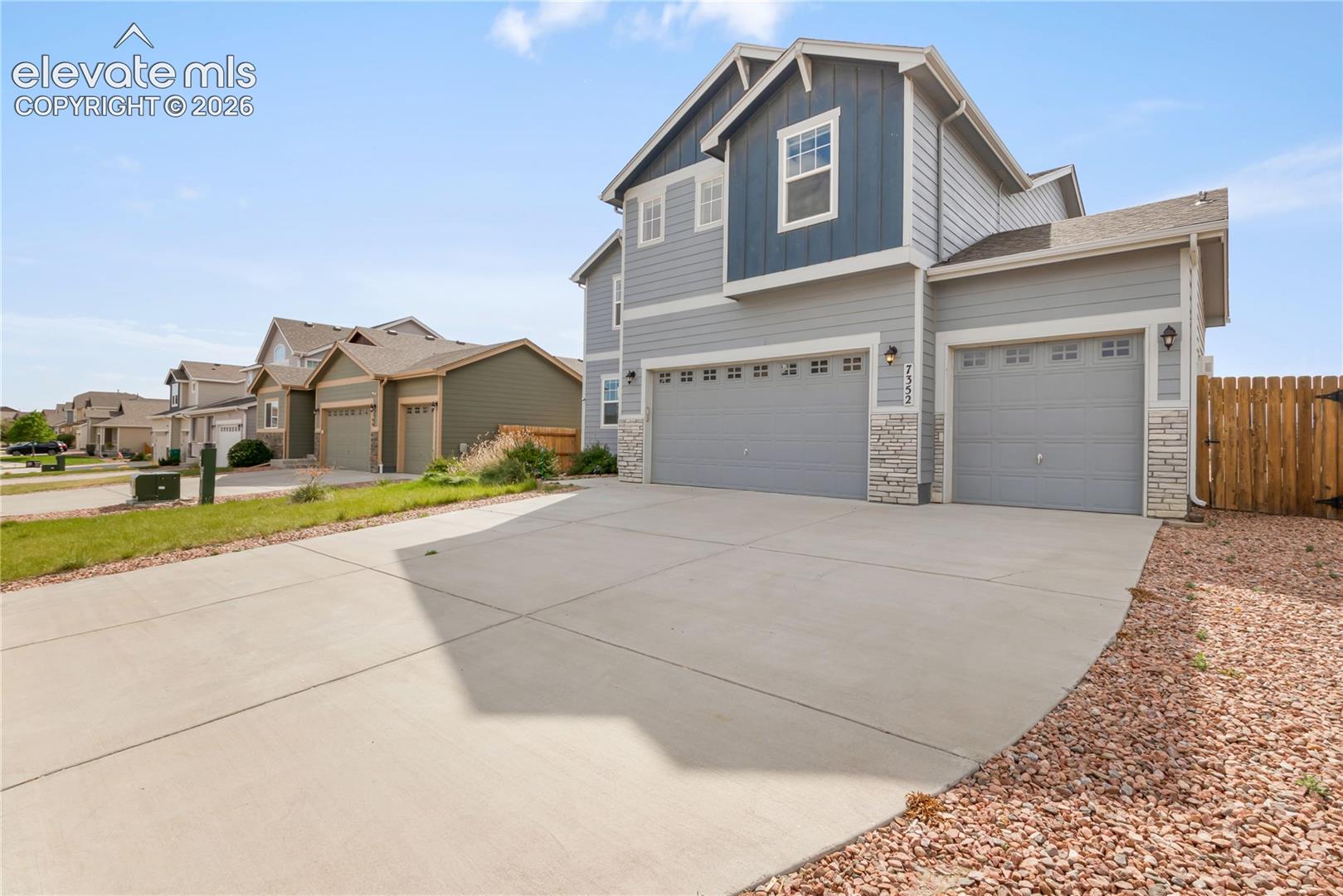 Photo 8 of 7352 Bigtooth Maple Drive, Colorado Springs
