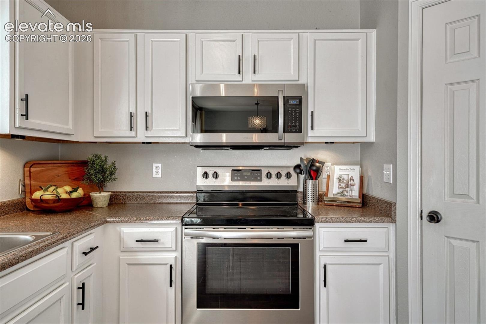 Photo 10 of 6201 Scottsbluff Drive, Colorado Springs