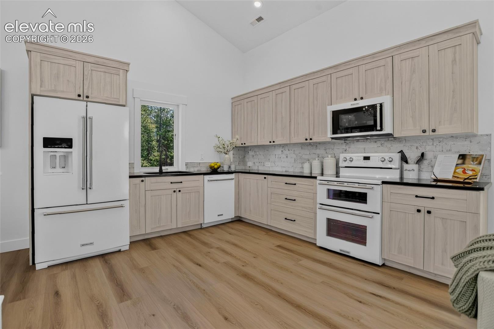 Guest house kitchen