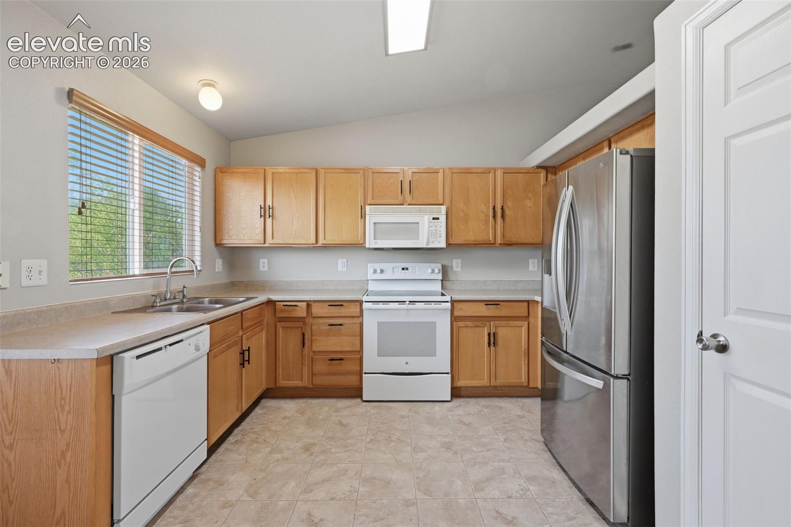 Photo 11 of 7368 Glenburn Drive, Fountain