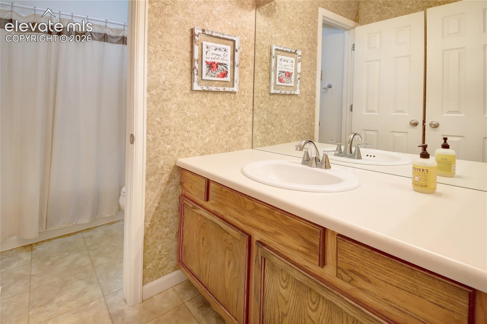 Hallway full bathroom