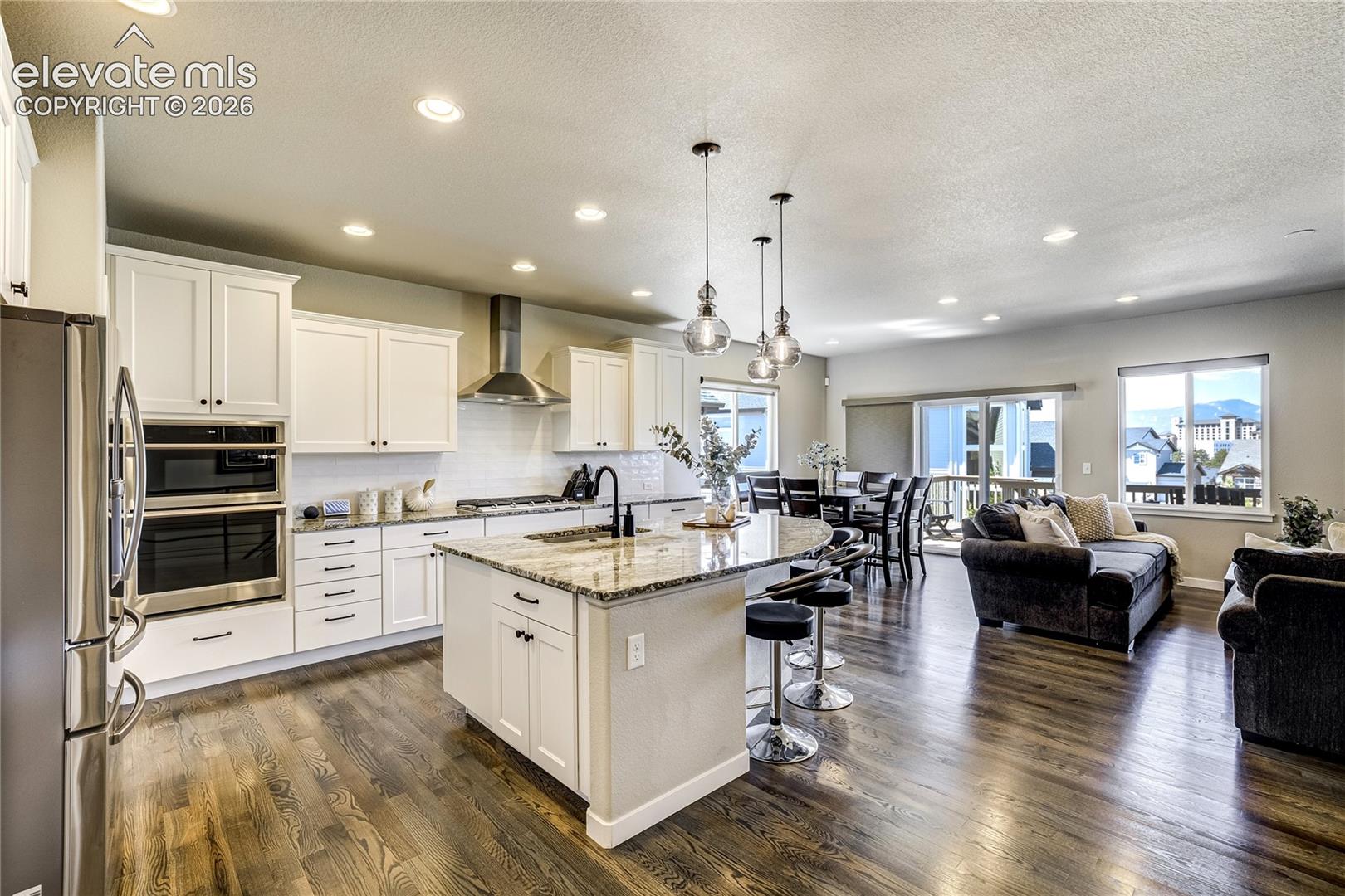 Elevated Everyday |
Quartz surfaces, designer lighting, and thoughtful finishes blend beauty with functionality.