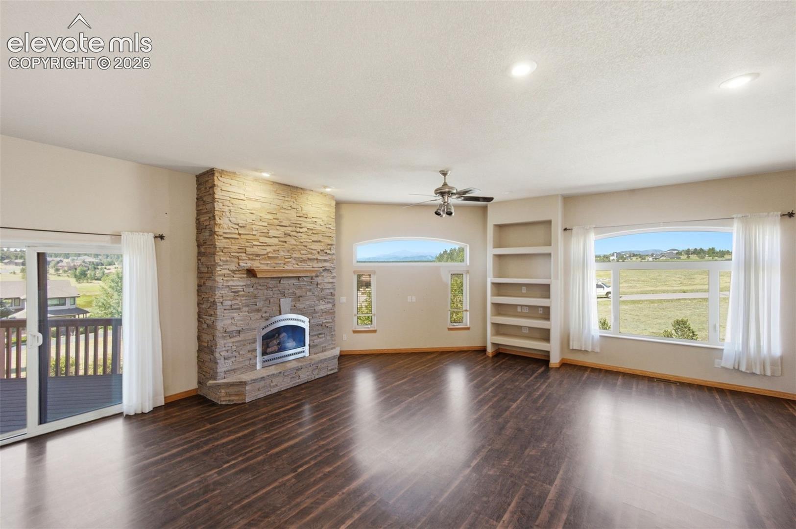 A room with a VIEW - perfect for entertaining