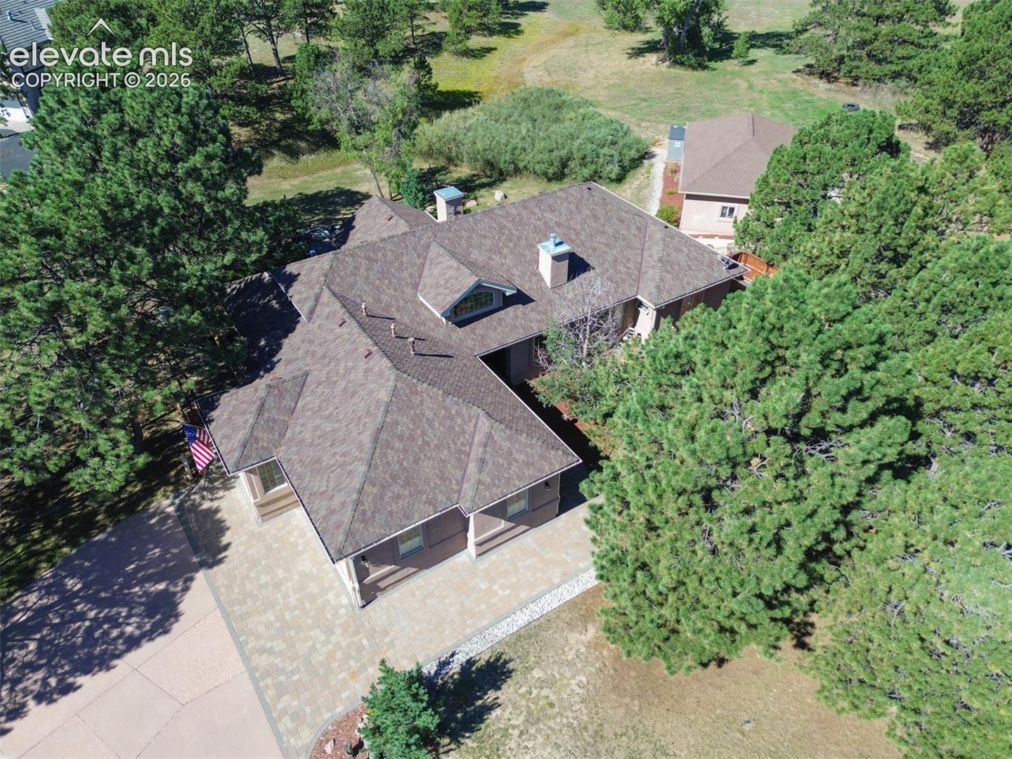 Don't miss your chance on this one. It's truly a modern mountain home close to grocery, gas, and dining.