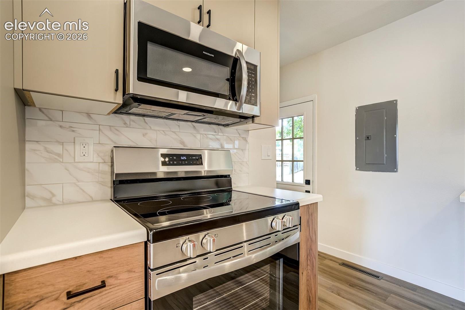 Photo 17 of 806 Querida Drive, Colorado Springs