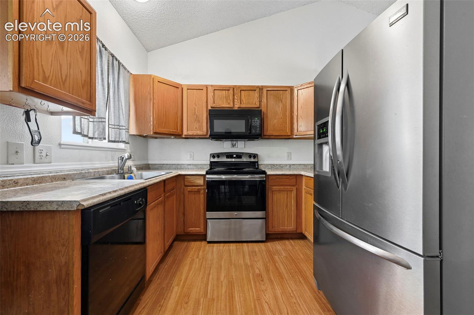 Photo 7 of 6382 Zermatt Drive, Colorado Springs