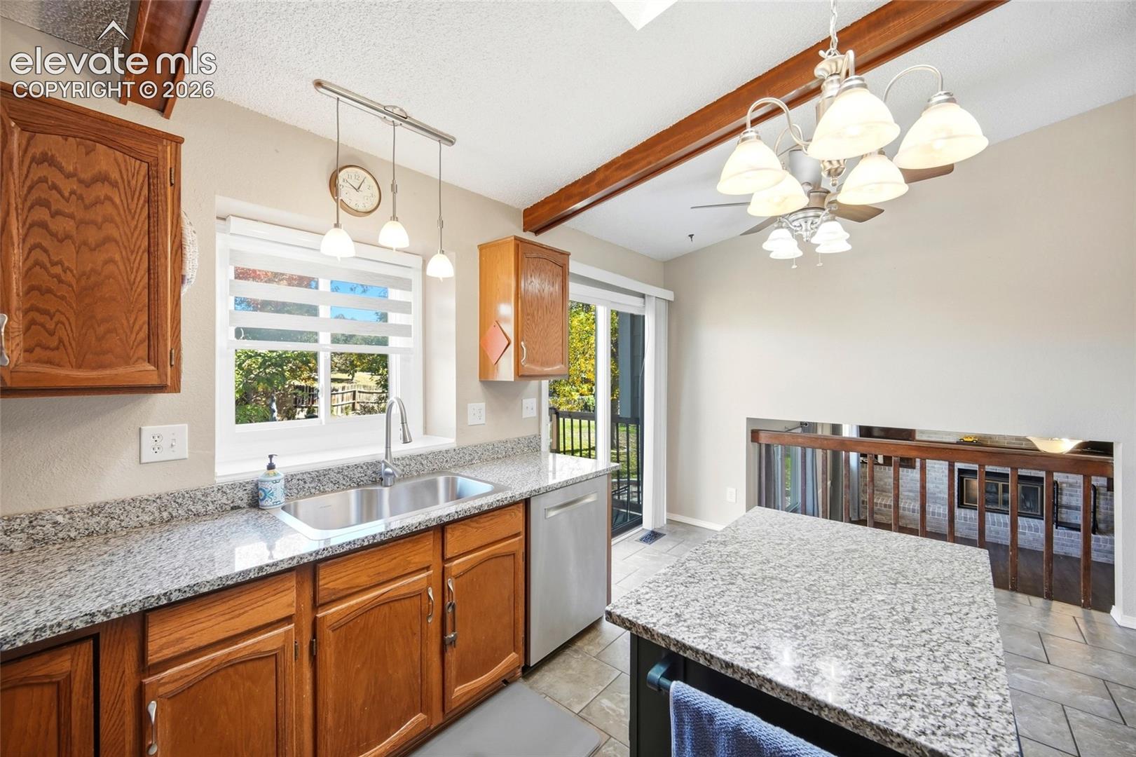 KITCHEN ADJOINS THE FAMILY ROOM. 