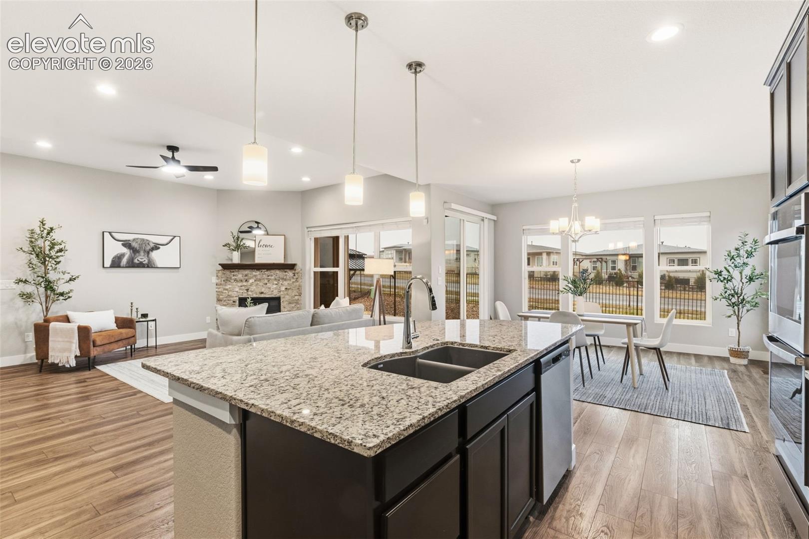 Photo 10 of 9833 Marble Canyon Way, Peyton