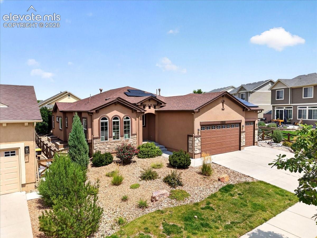 7215 Rim Bluff Ln, Colorado Springs, CO 80927