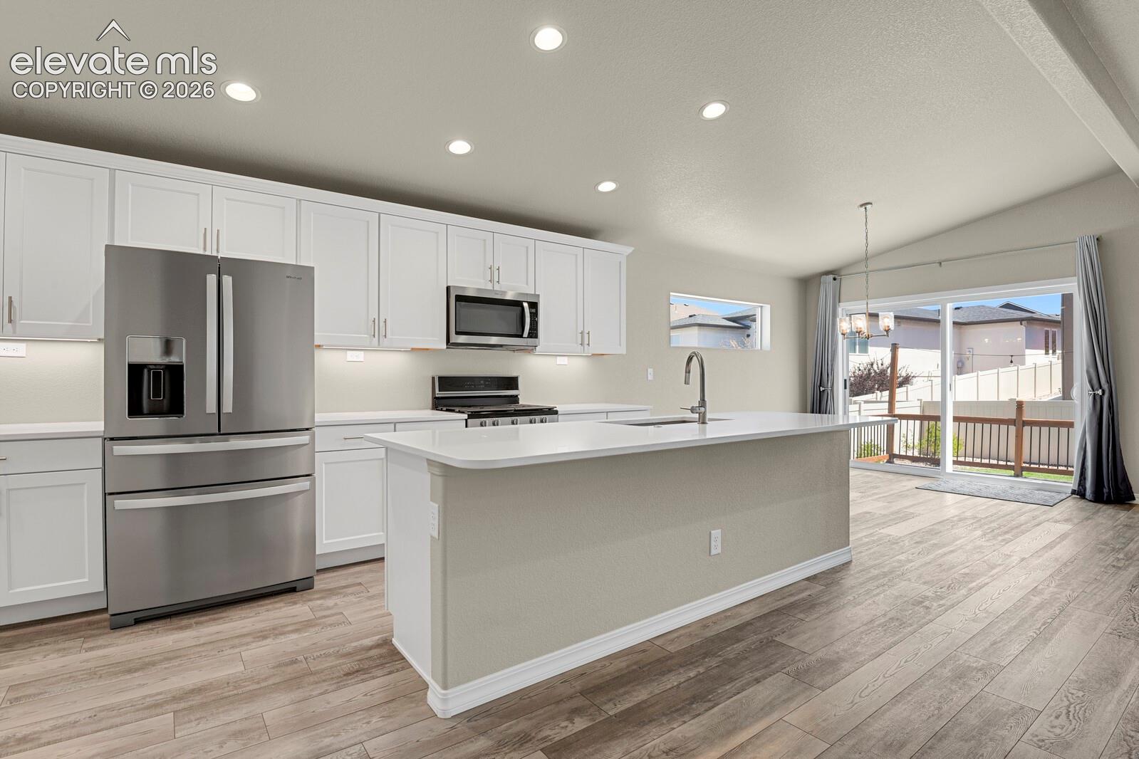 Photo 8 of 8017 Gilpin Peak Drive, Colorado Springs