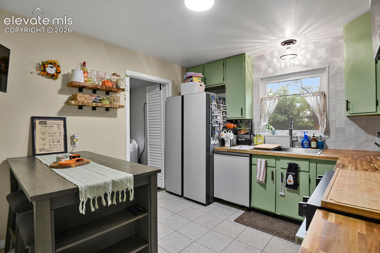Photo 16 of 153 Rose Drive, Colorado Springs