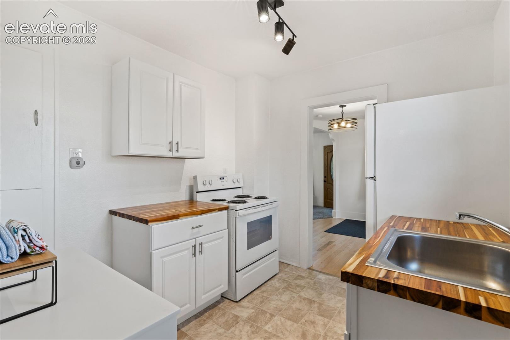 Photo 15 of 815 N Norwood Avenue, Pueblo