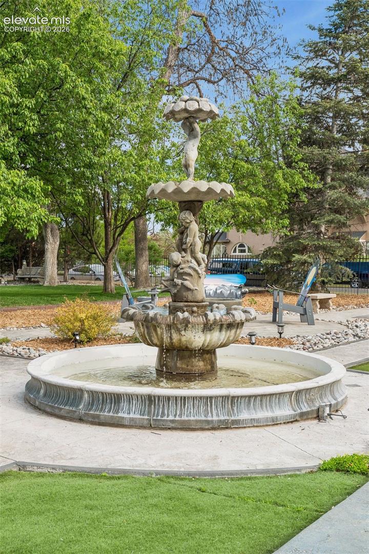 Broadmoor Fountain that was installed in 2004
