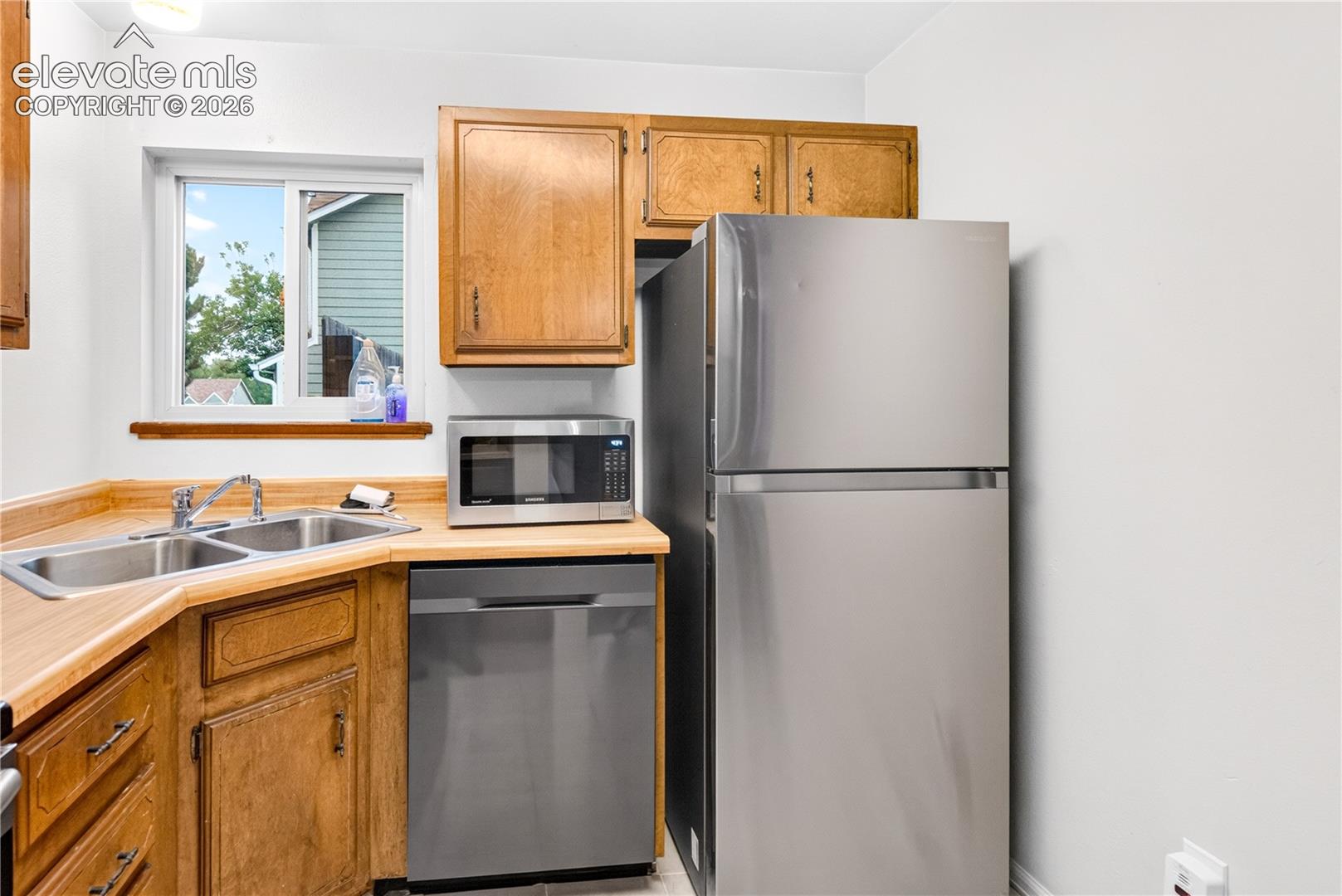 Photo 13 of 921 London Green Way, Colorado Springs