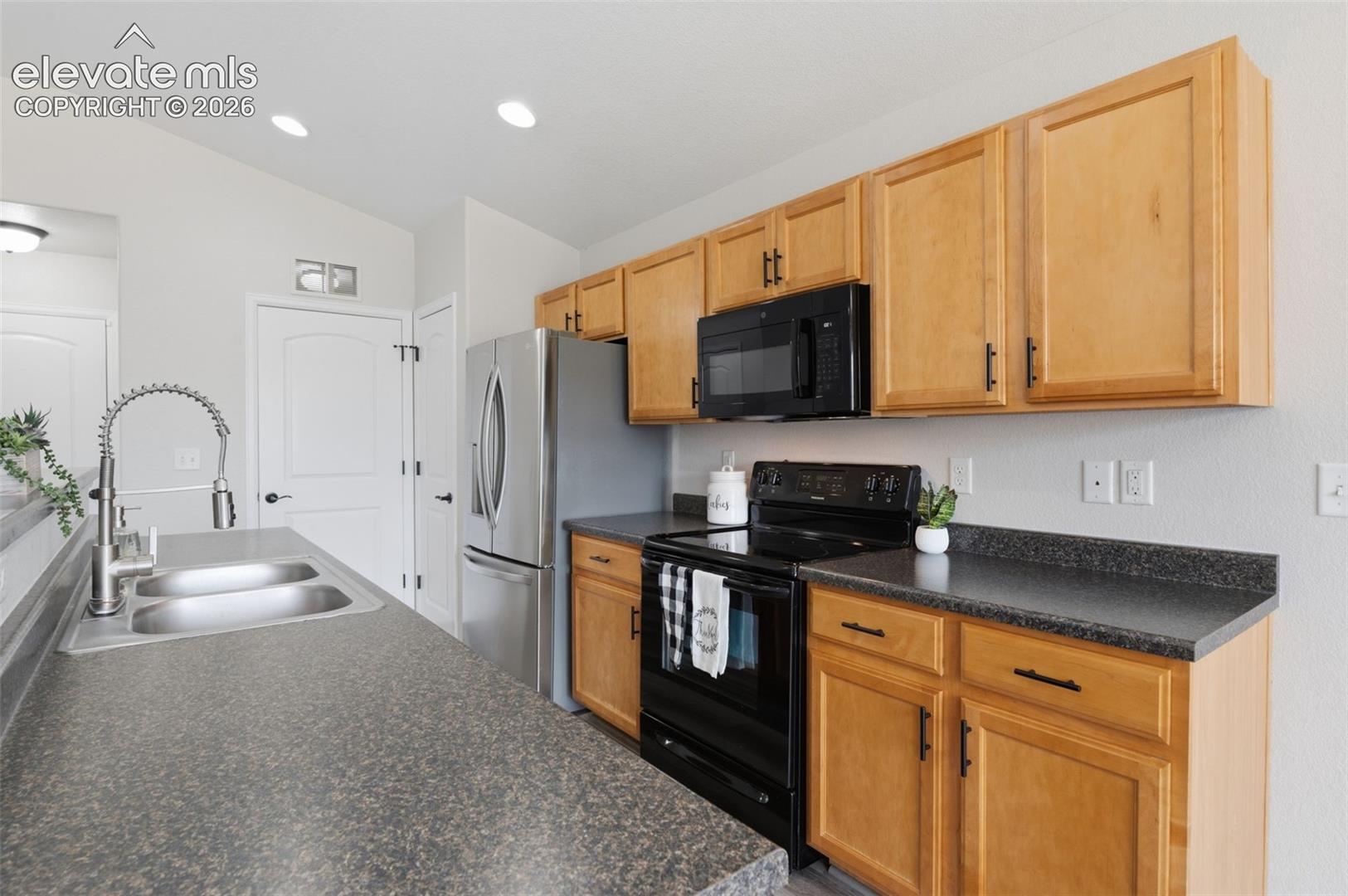 Photo 13 of 6316 Dancing Star Way, Colorado Springs