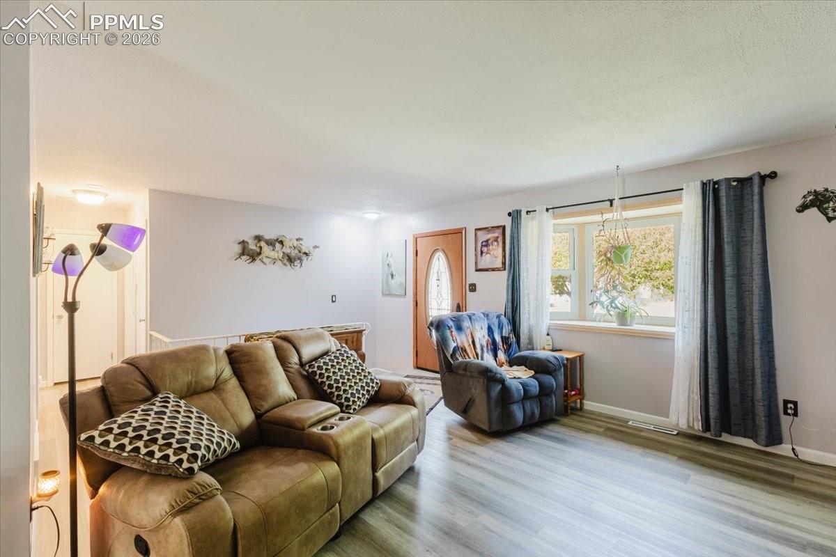 Photo 9 of 1401 Bates Drive, Colorado Springs