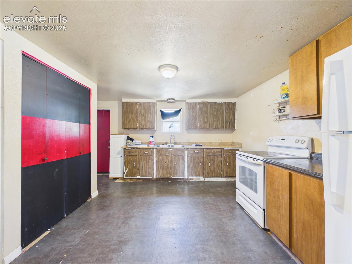 Photo 8 of 1101 Catalpa Street, Pueblo