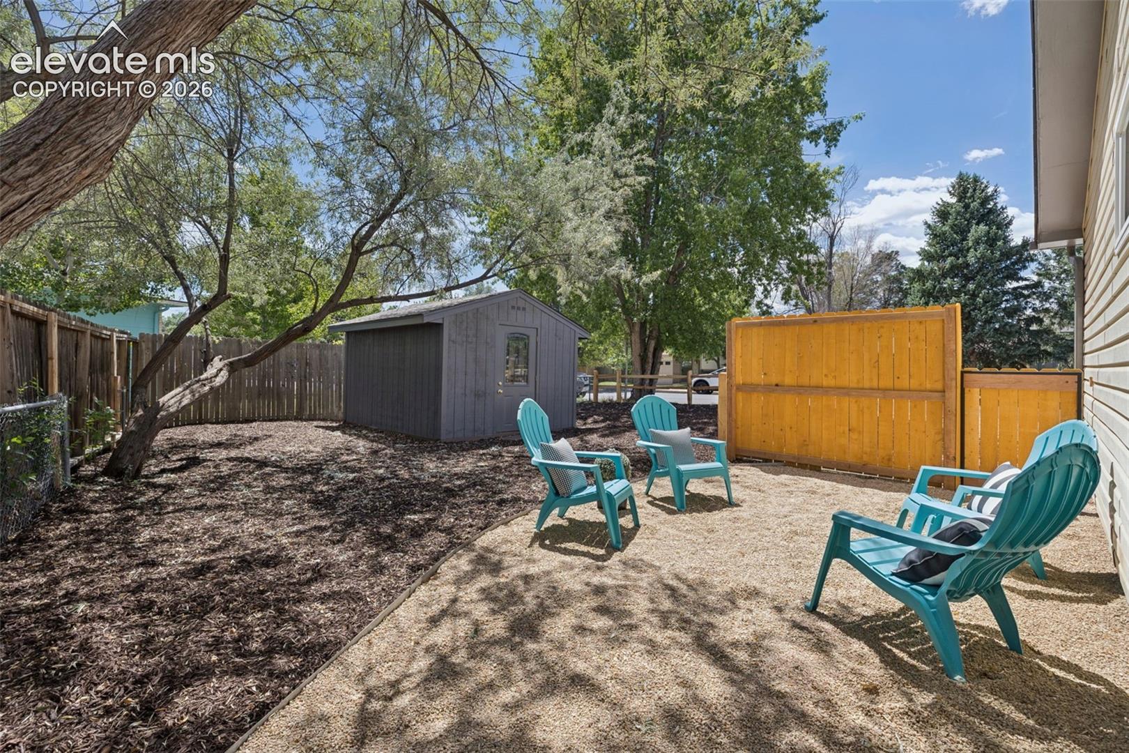 Large side/rear yard area