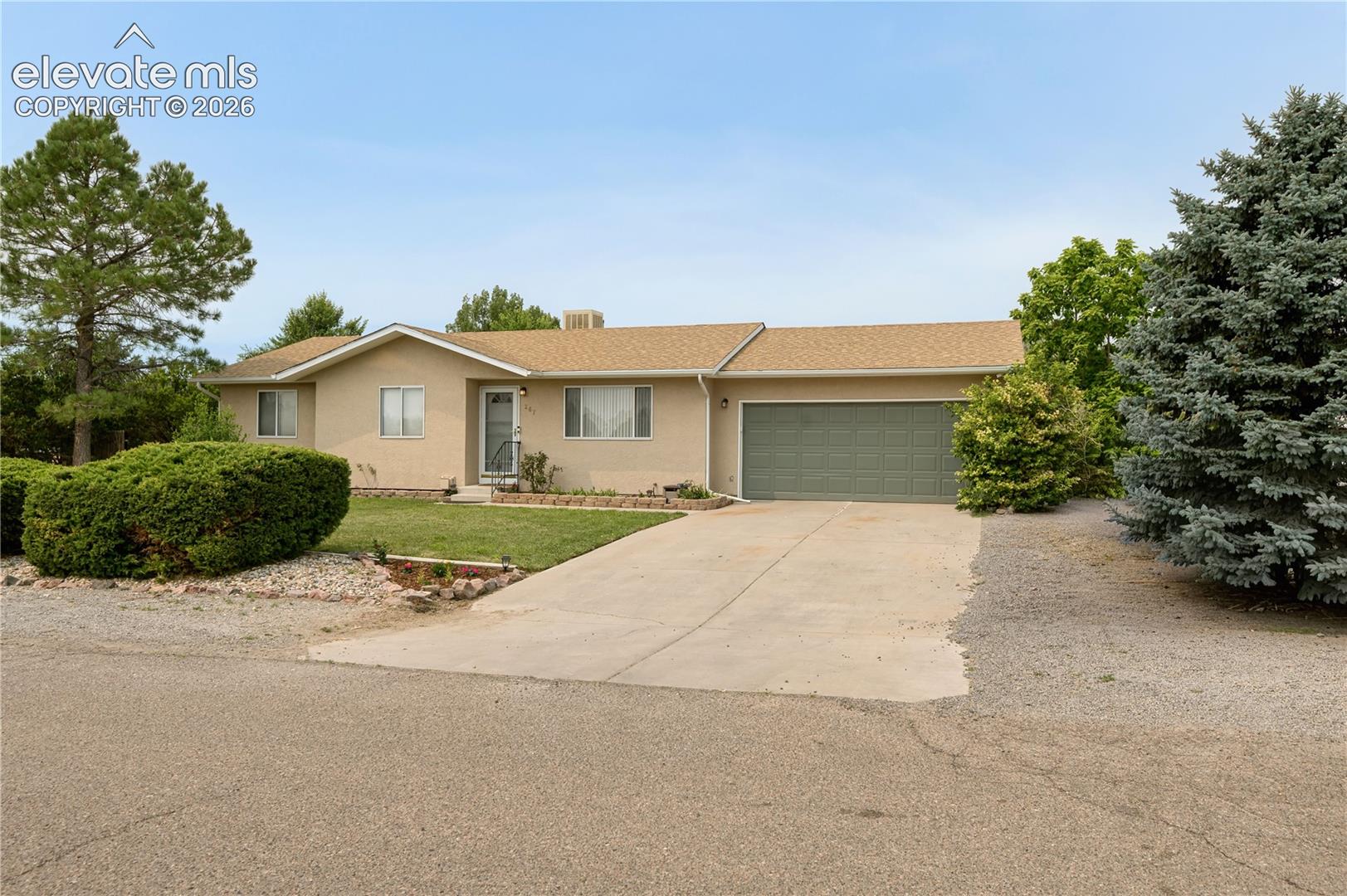 267 S Dacona Dr, Pueblo, CO 81007