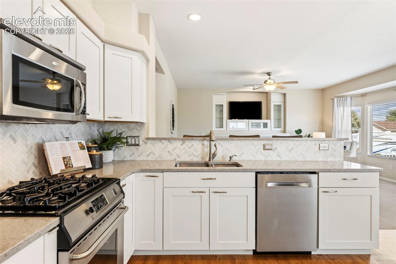 Photo 8 of 11213 Palmers Green Drive, Peyton