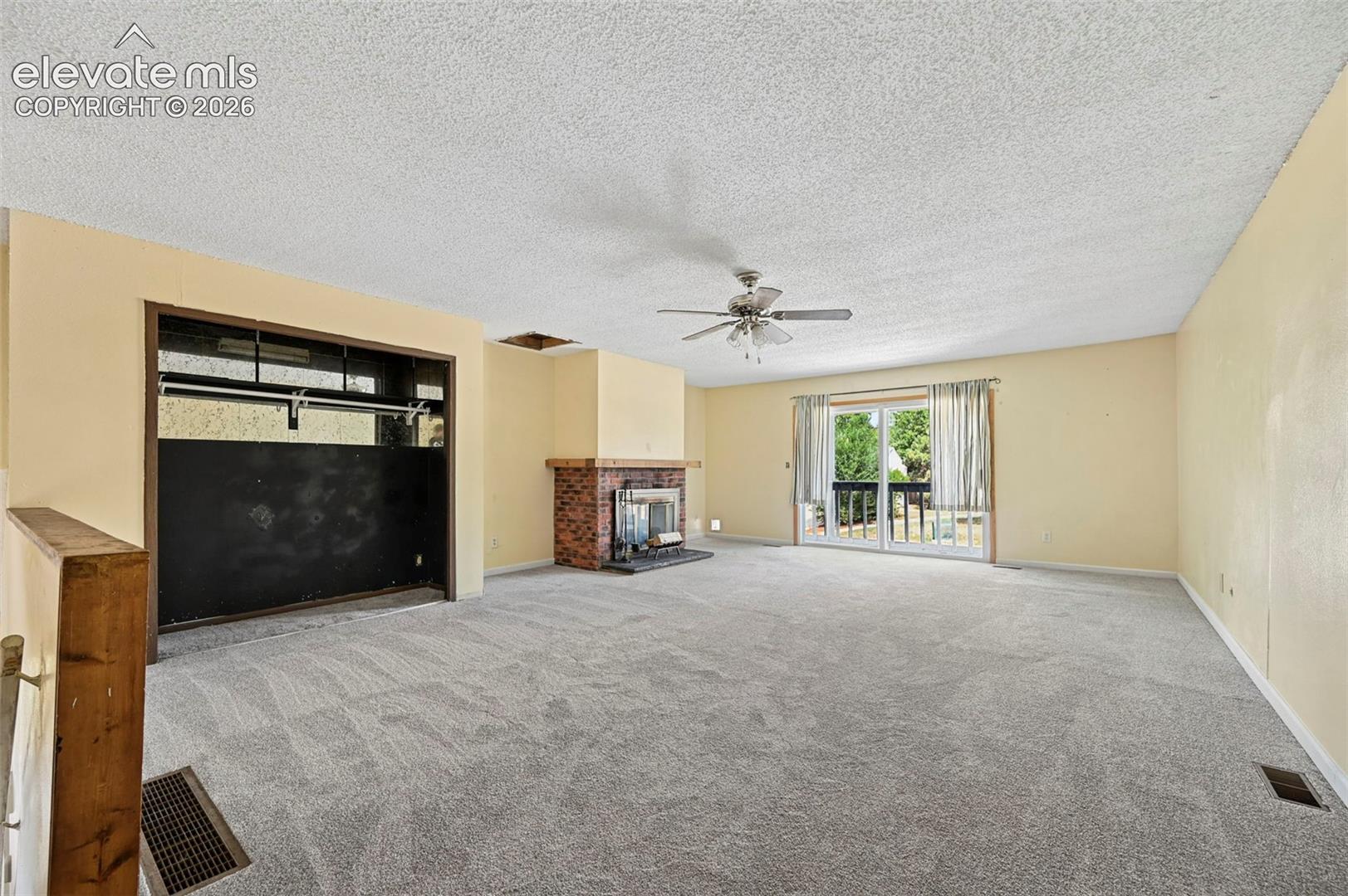 Photo 11 of 851 San Bruno Place, Colorado Springs