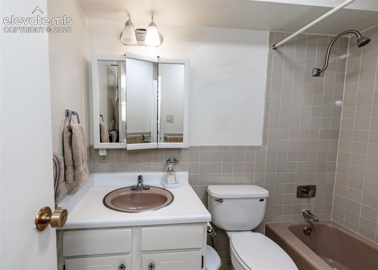 Photo 14 of 411 Lakewood Circle #A408, Colorado Springs