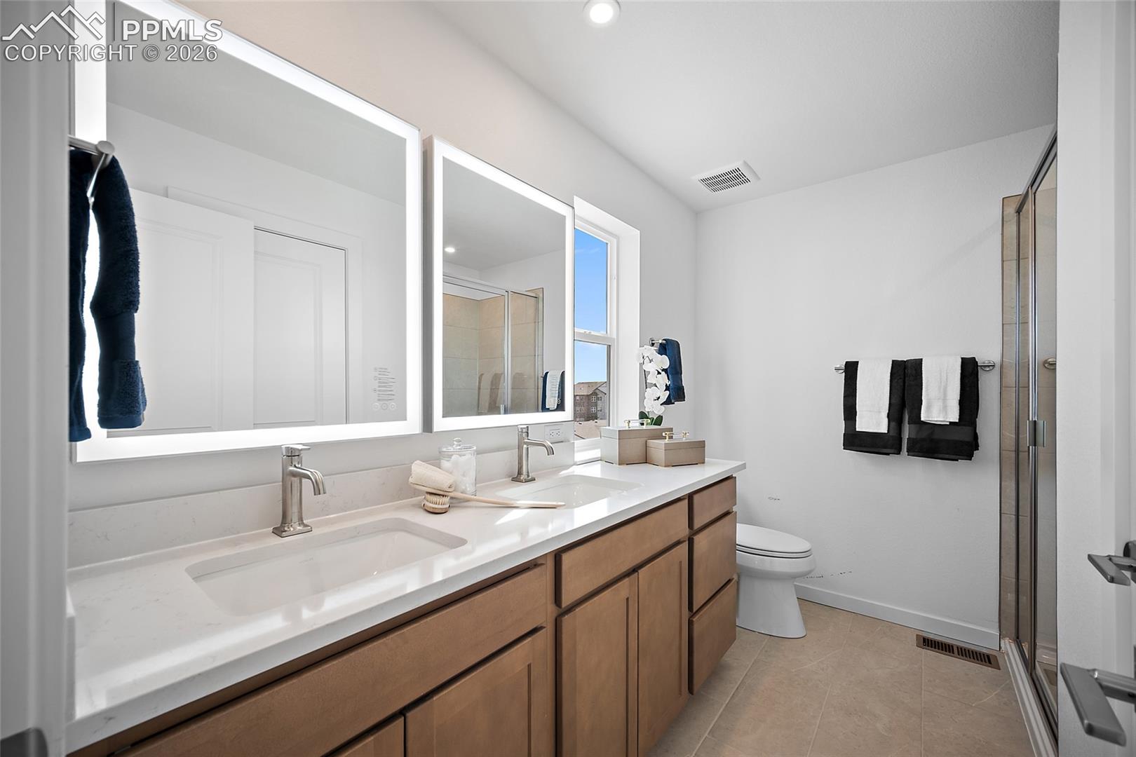 Photo 19 of 832 Beckton Heights, Colorado Springs