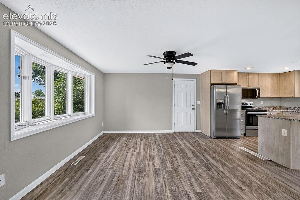 Photo 13 of 320 Cranbrook Circle, Colorado Springs