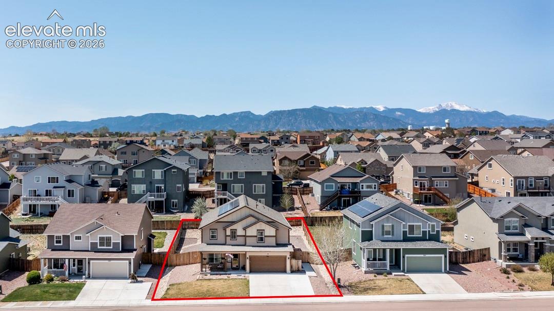 Property Lines are Approximate and not a survey